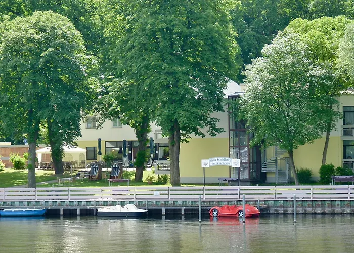 Ping Pong Hotel: Seehotel Grunewald