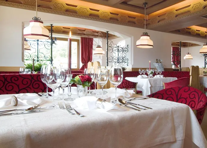 Hotel mit Pool: Hotel Kronsbühel