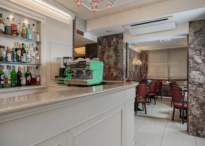 Jacuzzi-Hotel: Hotel Montecarlo