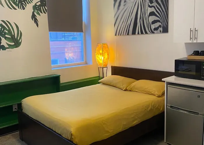Motels Queen Nest
