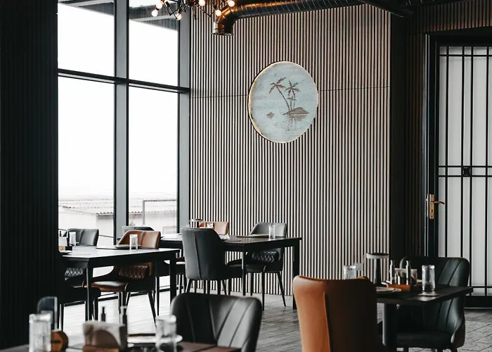 Port Marine Hotel By HOLLYWOOD