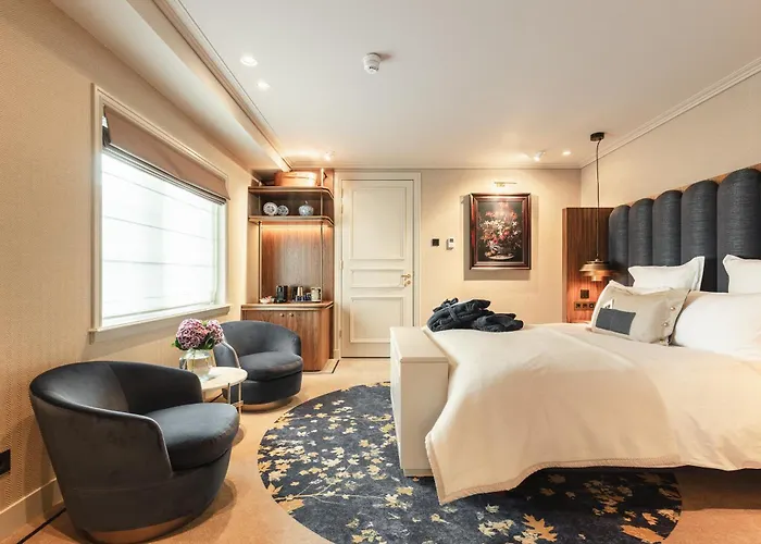Hotel 717