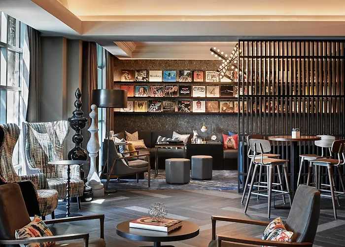 Hotel mit Pool: Renaissance Los Angeles Airport Hotel