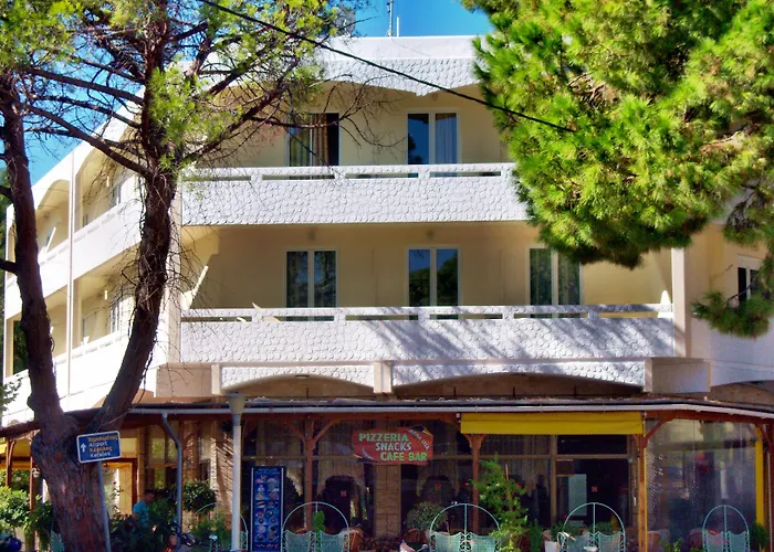 Fantasia Hotel Apartments