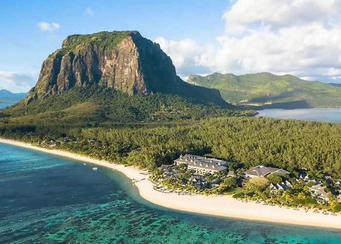 Resort: The St. Regis Le Morne Resort, Mauritius