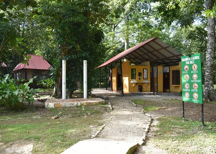 Hotel: Cabanas Kin Balam Palenque