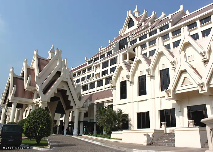 Rose Garden Hotel
