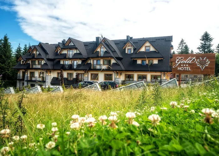 Gold Hotel