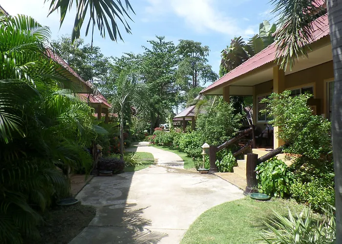 Lanta Castaway Beach