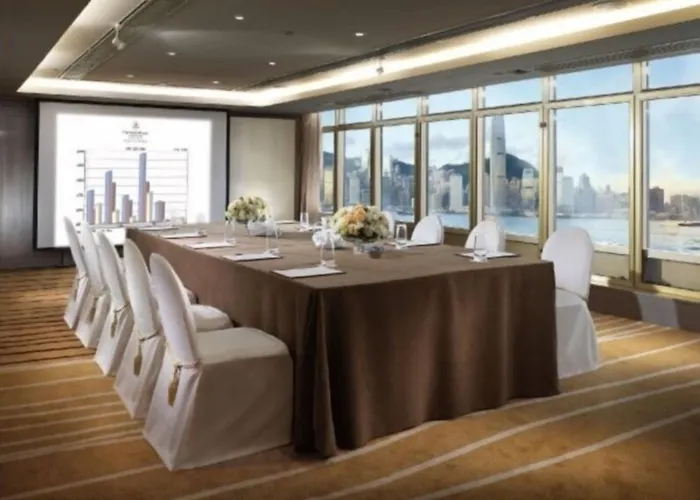  Royal Pacific & Towers