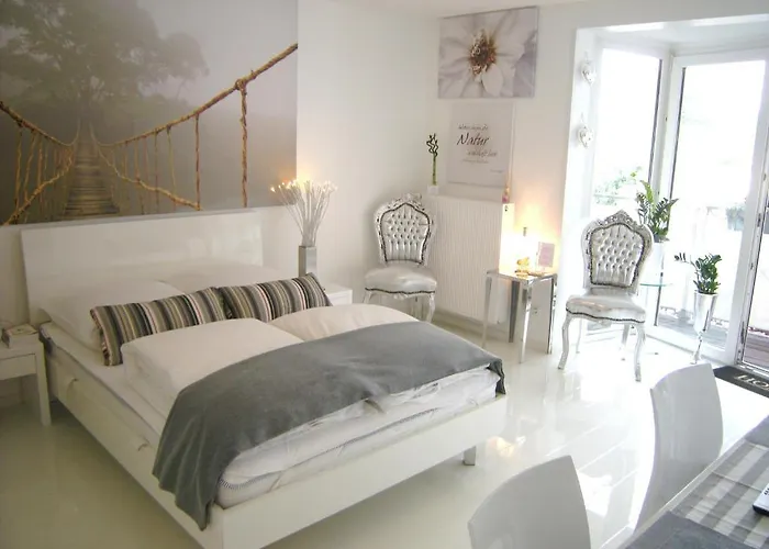 Apartment: A-Partments