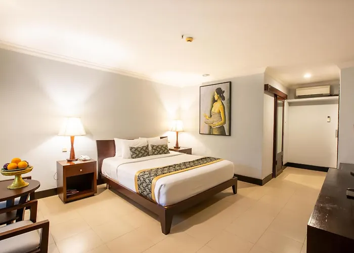 4-Sterne-Hotel: Puri Santrian Beach Resort And Spa