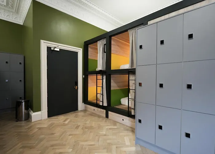 Hotel nahe College: West End Hotel