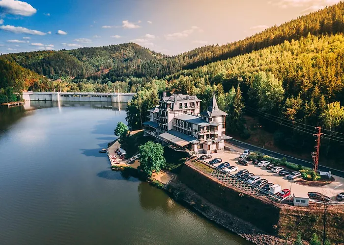 Retro Riverside Wellness Resort