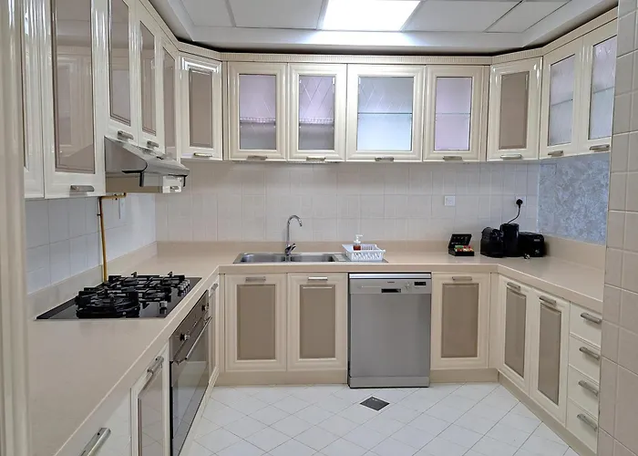 Barcelo Residences Marina