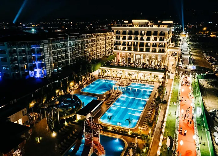 Serenity Queen Hotel