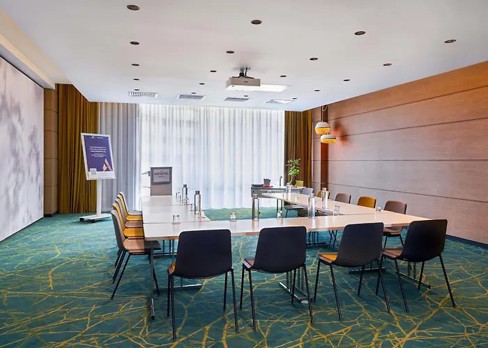 Golf Hotel: Novotel Paris 17