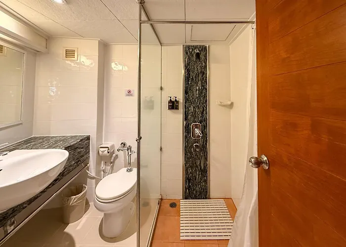 Zentrales Hotel: Golden Beach Hotel Pattaya