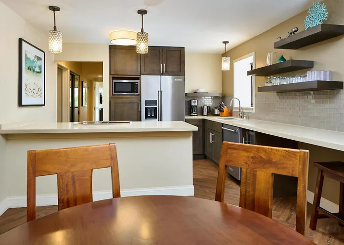 Aston Waikiki Beach Tower