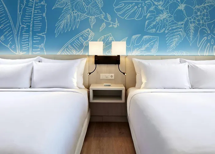 Wellness Hotels Curacao Marriott Beach