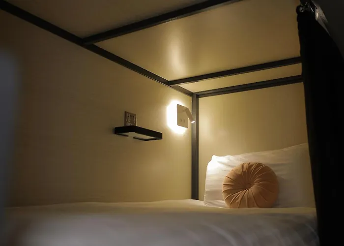 Hotel nahe College: West End Hotel