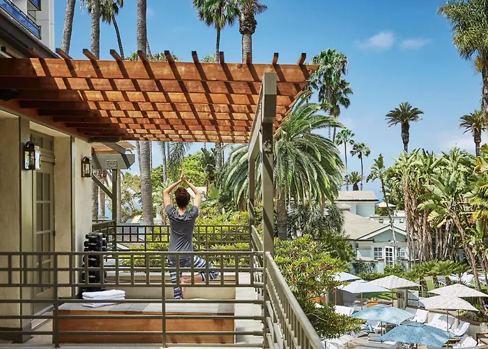 Fairmont Miramar Hotel & Bungalows