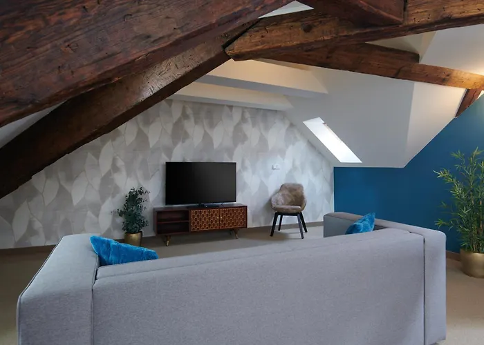 Hotel Am Golden Angel Suites By Adrez