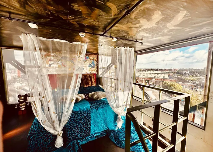 Faralda Crane Hotel