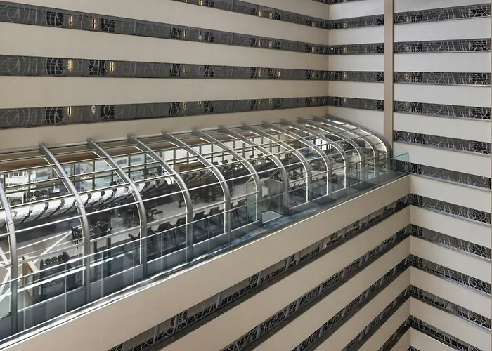  New York Marriott Marquis
