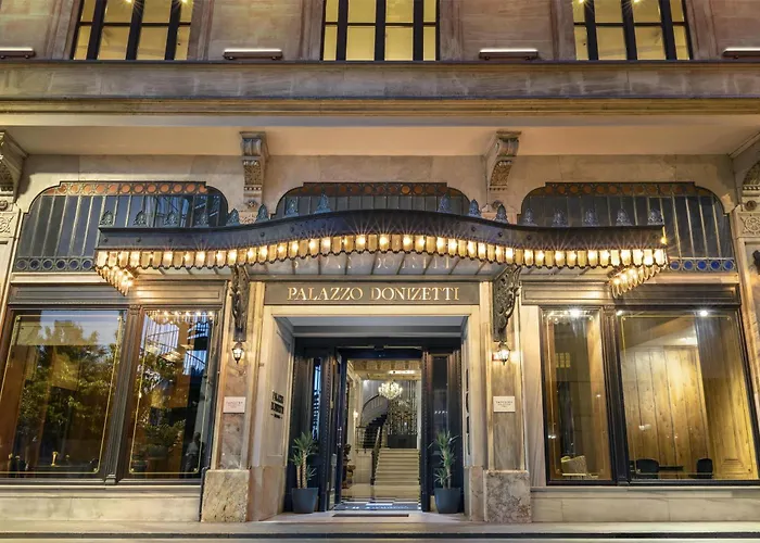 Hotel mit Whirlpool Palazzo Donizetti Istanbul, Tapestry Collection By Hilton