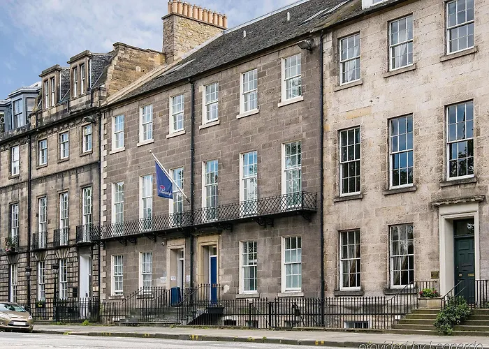 Zentrales Hotel: Travelodge Edinburgh Central Queen Street