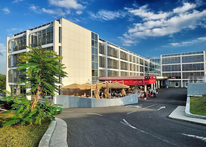 3-Sterne-Hotel: Hotel Rebro