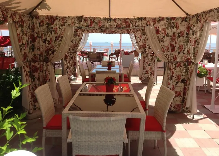 3-Sterne-Hotel: Shalanda