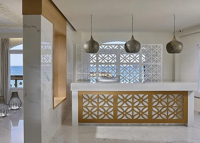 Zentrales Hotel: Vasia Boulevard Hotel (Adults Only)